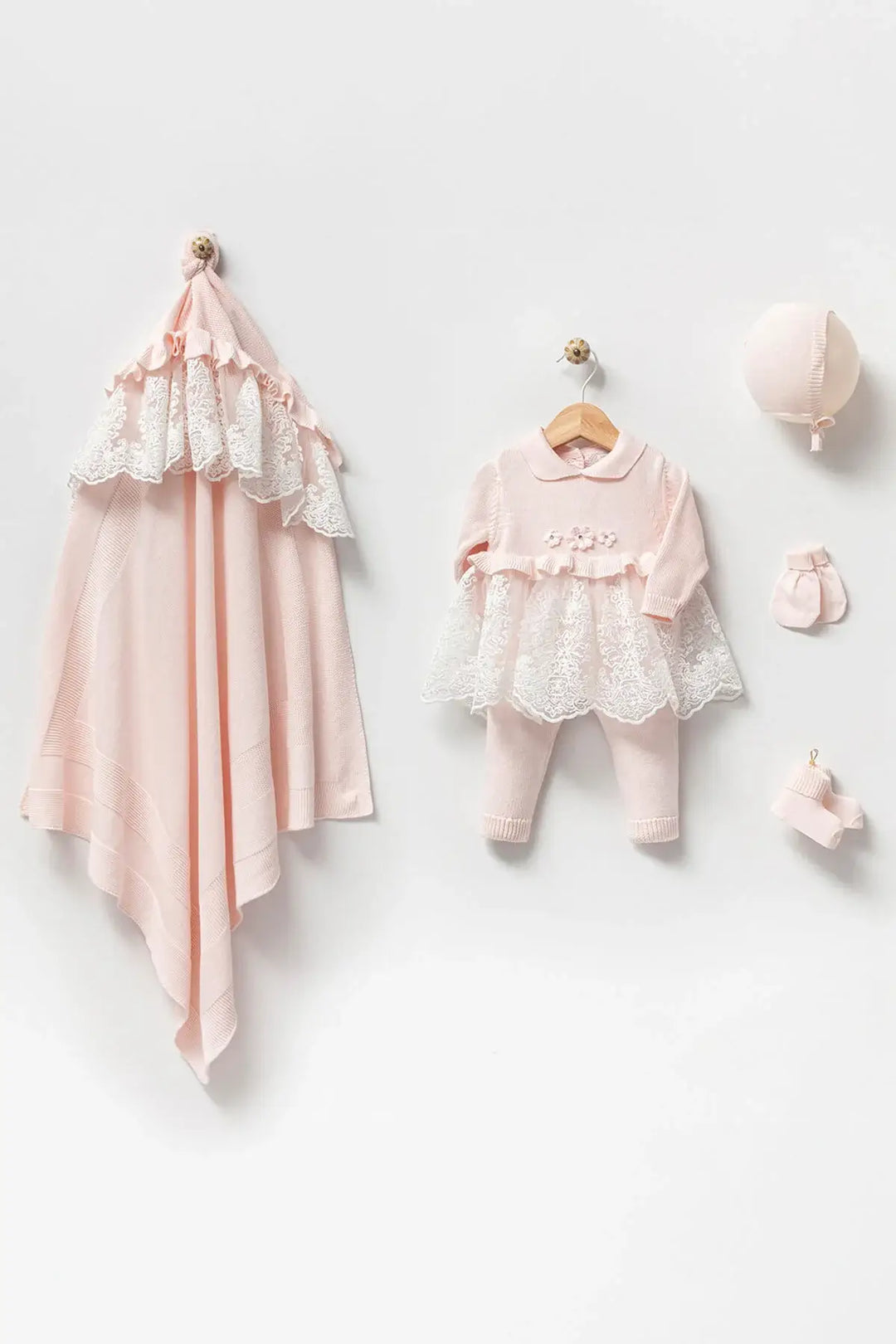 May Knitwear Newborn Coming Home Set (5 pcs)