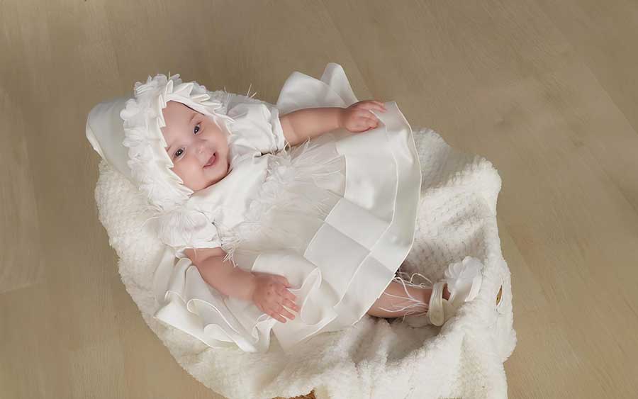 How to Choose the Perfect Baby Baptism Dress in 5 Easy Steps