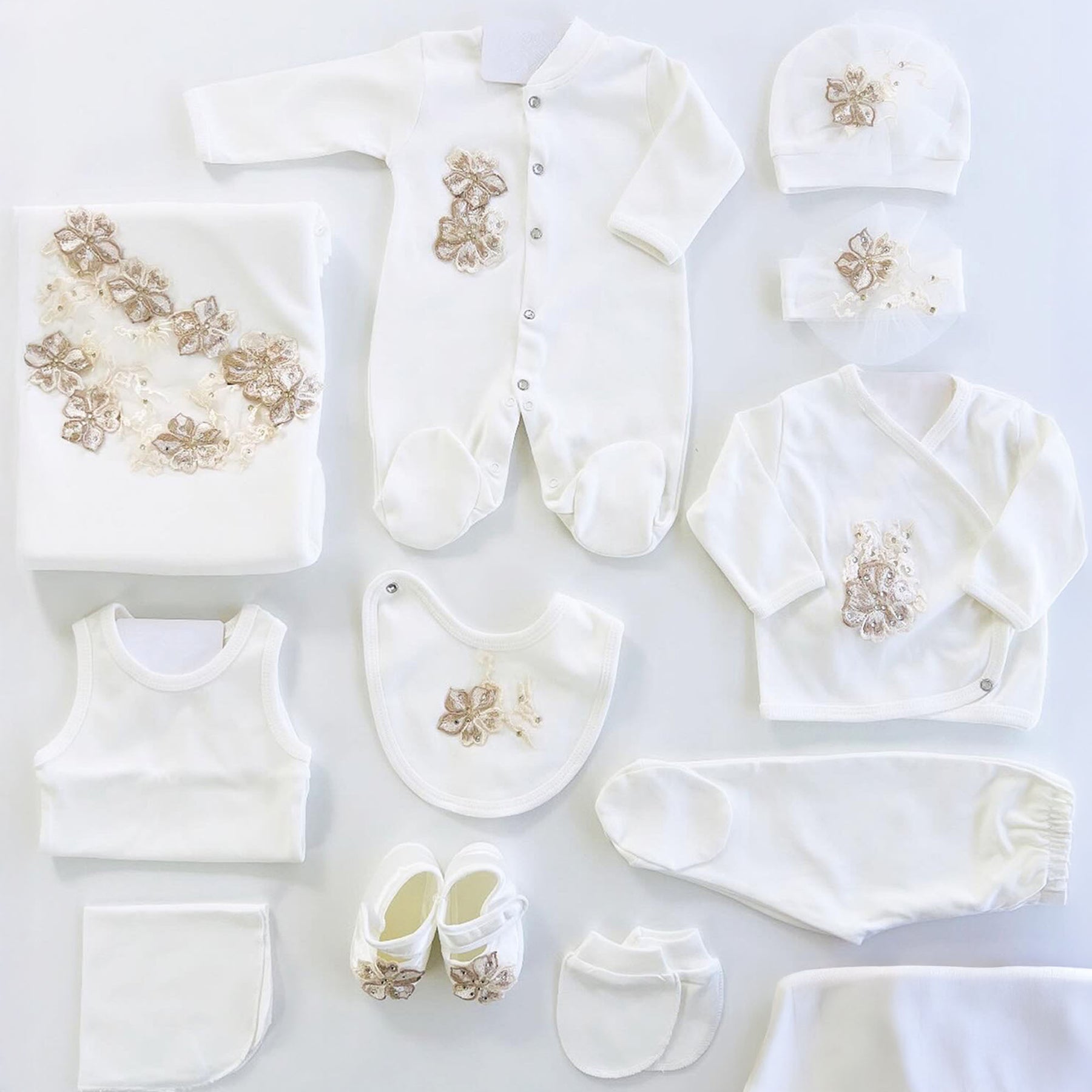 Newborn Coming Home Set – Baby Girl Gold