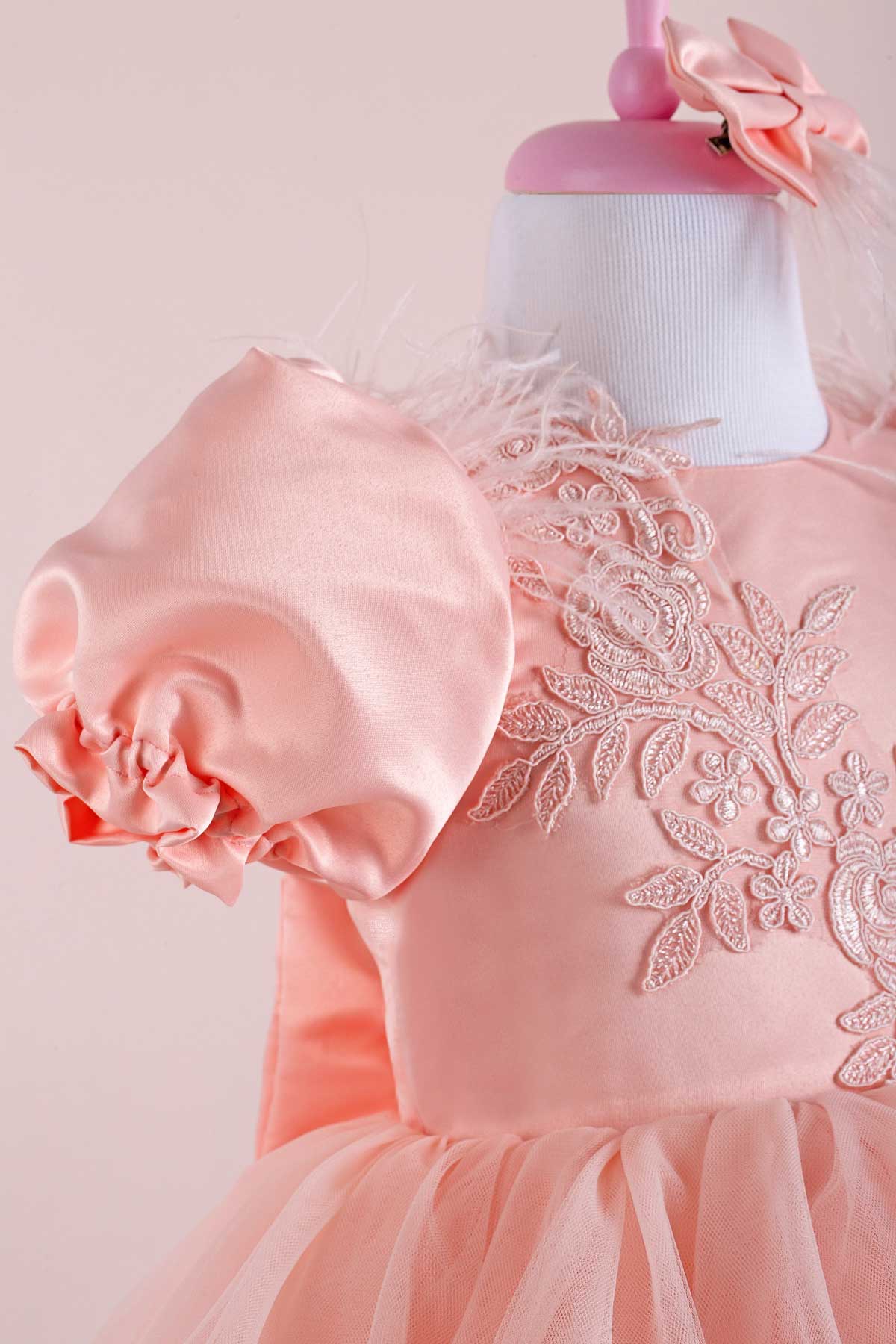 peach colour party dresses New In Pink Coral Peach Split Dress Available in size 6-24 Price - 35,000 Length - 61 Inches Color