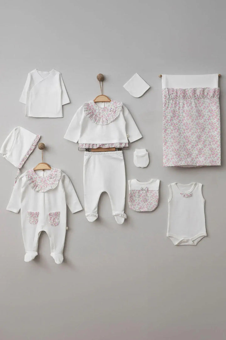 Kristen white and pink flower print newborn girl set, photo 2