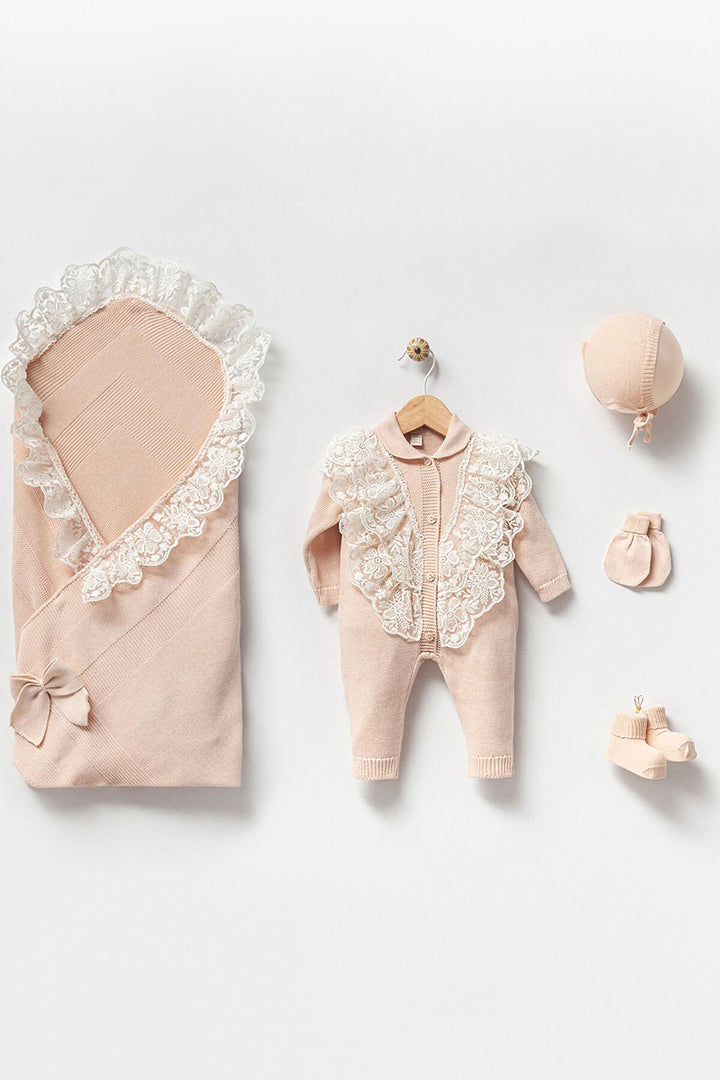 newborn hospital exit outfit for baby girl