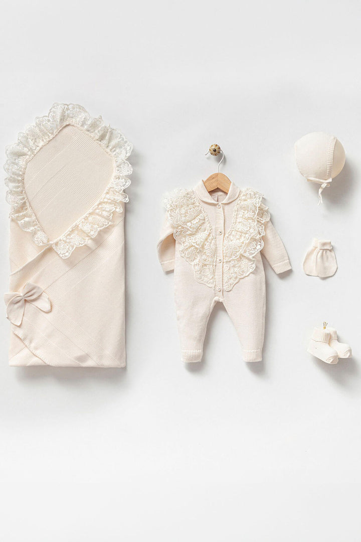 knitwear coming home outfit for newborn baby girl